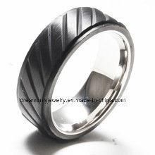 High Quality Custom Design Men′s Stainless Steel Inlay Carbon Fiber Ring