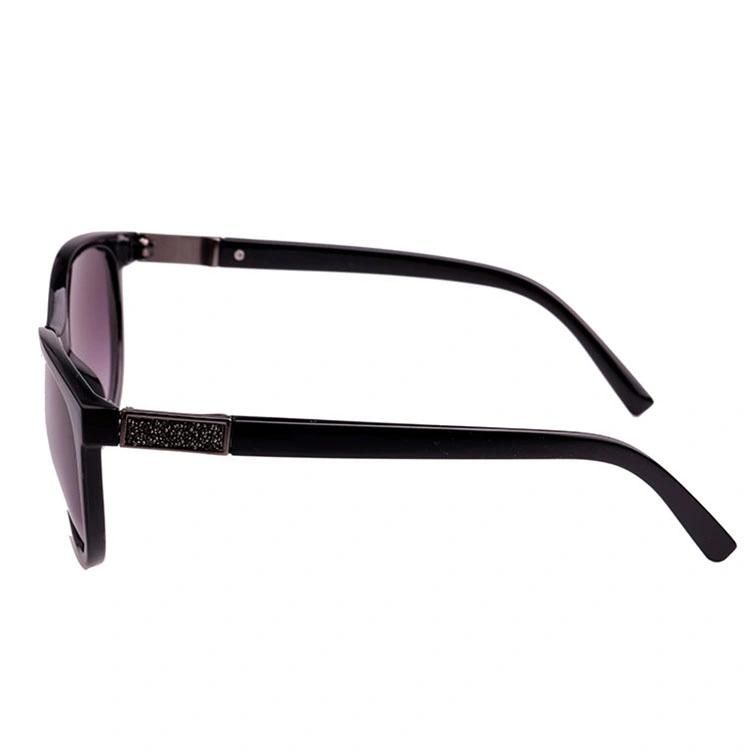 Good Seller Plastic Old Women Metal Logo Sunglasses