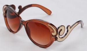 Fashion Sunglass with Like Clound Lether Ornaments in Temple (M6253)