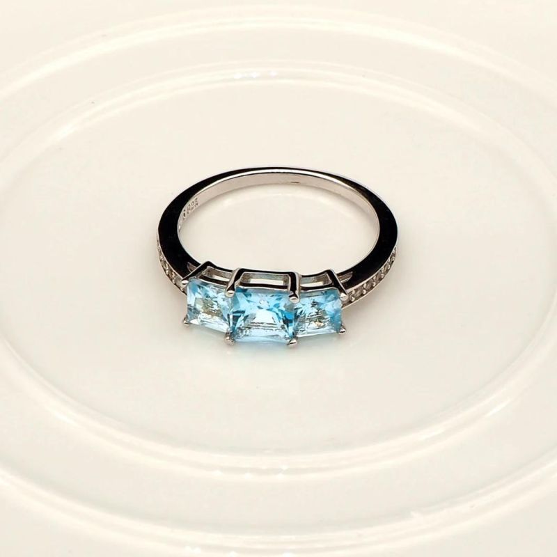 Fine Jewelry 925 Sterling Silver Jewelry Wedding Ring with Created Topaz for Women