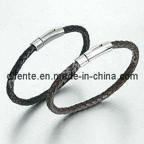 Fashion Men&prime;s Stainless Steel Bracelet (BC8328)