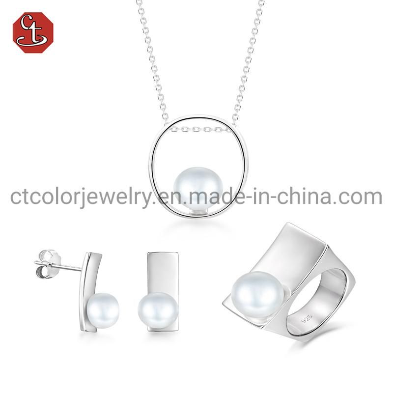 Fashion Jewelry 925 Silver and Brass Drop Necklace with Chain and Pearl Charm For Women