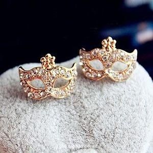 Gold and Silver Flashing Stone Girl and Women Stud Earring (E09)