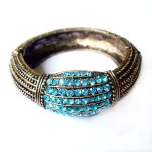 Casting Bangle With Assorted Crystal (SS15319BA)