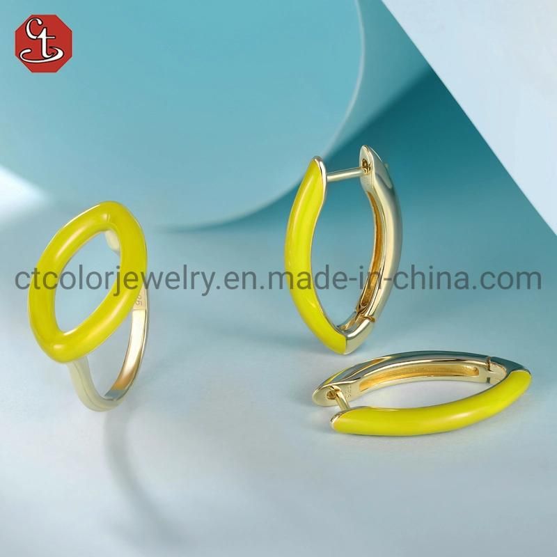 Factory Custom Jewelry Retro Teenage Girl 18k Gold Enamel Green Style Rings Jewelry Wholesale