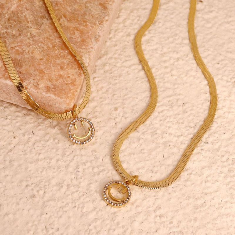 Elegant Female Diamond Necklace Jewelry Constellation CZ Stone Gold Logo Pendant Necklace