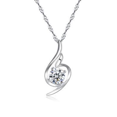 Cubic Zircons &amp; Note Effection Conch Pendant Necklace