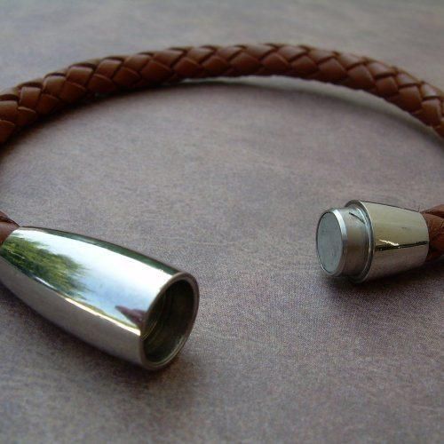 Clever Magnetic Clasps for Leather Bracelets