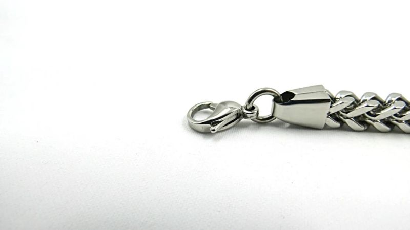 Promotion Jewelry Heavy Duty Bracelet with Buckle Connection