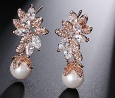 Wedding Earring, Bridal Earring, Wedding Jewelry, Bridesmaid Jewelry, Rose Gold Earring. Pearl Earring