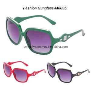 Plastic Women Sunglasses (UV, FDA/CE Certified M8035)