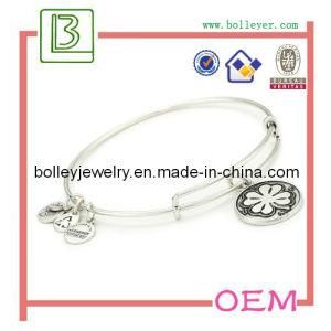 Metal Silver Bangle with Lucky Clover Pendant