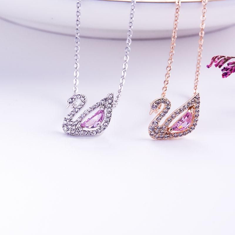 Fashion Crystal Hollow-out Shell Pendant Necklace