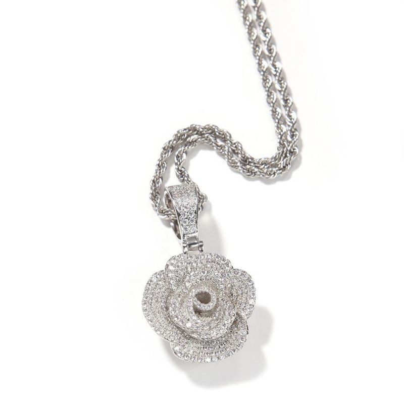 Three-Dimensional Hip Hop Rose Pendant Necklace