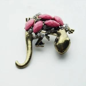 Metal Animal Brooch with Polyester Stones on It (PLB0037)