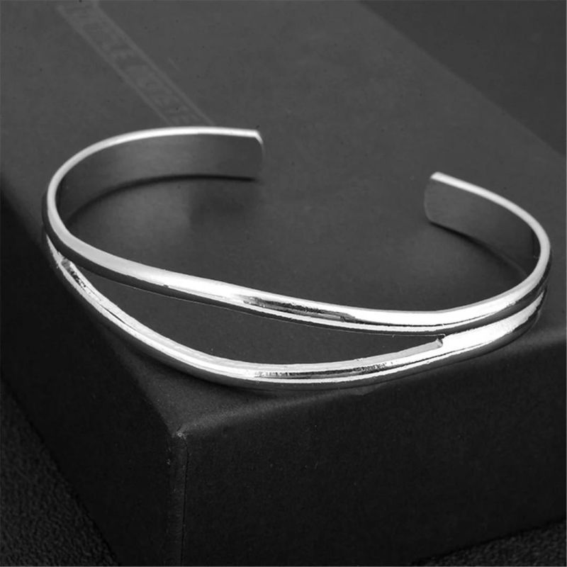 Fashion Personality Simple Generous Alloy Hollow Bracelet Gold Couple Bangles for Men Women Designs