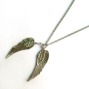 Angel&prime;s Wing Pendant Necklace (SS15383NA)