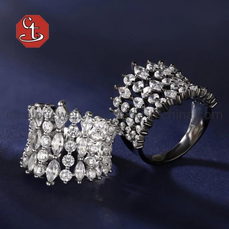 Modern Fashion Women Jewelry 18K Gold Color Ring Trend big White AAA Crystal Zircon Engagement Design Ring