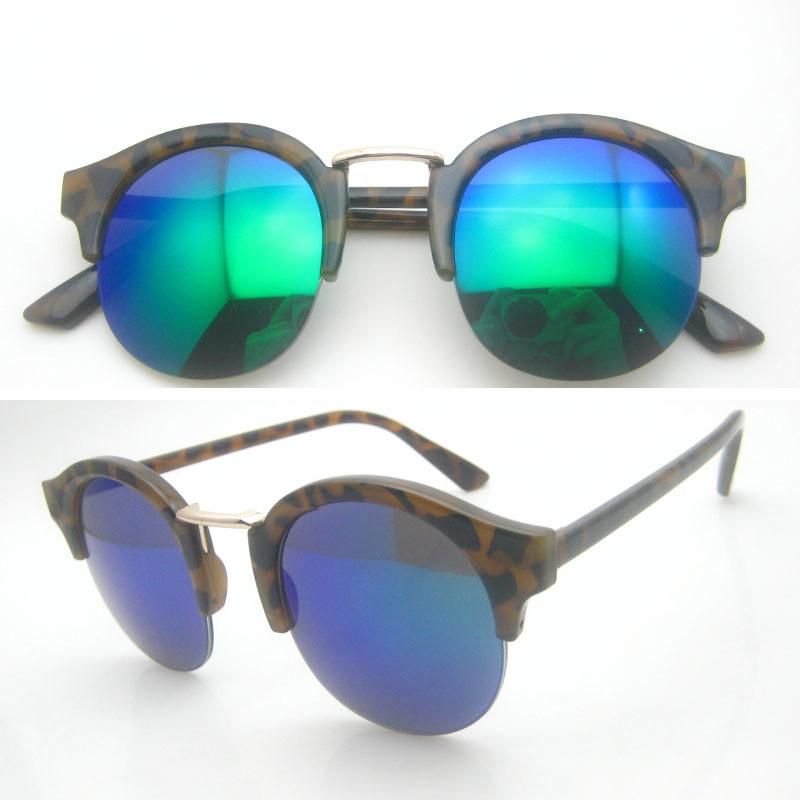 New Fashion Design Plastic Sunglasses with