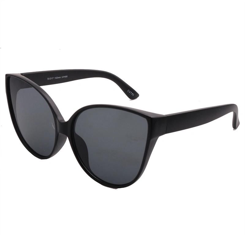 2020 Black Cateye Fashion Sunglass with Flat Lens