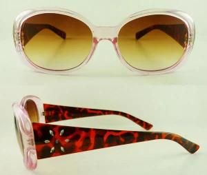 Fashionable Ladies&prime; Sunglasses With Pretty Diamonds on The Temple (C24010)