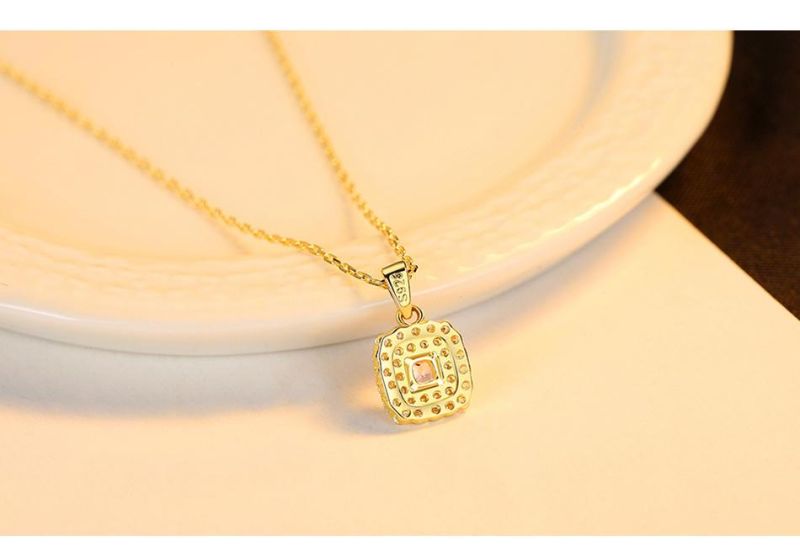 Hot Sale Unique Designs Cubic Zirconia Pendant Necklace