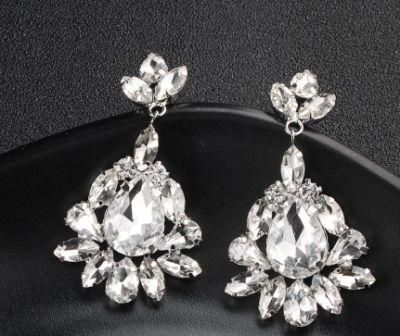 Bridal Dangle Crystal Earring for Brides. Fashion Crystal Earring