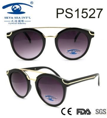 High Quality Fashionable Style Frame Plastic Sunglasses (PS1527)