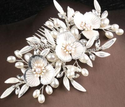 Bridal Crystal Pearl Flower Hair Comb. Wedding Crystal Pearl Flower Hair Comb