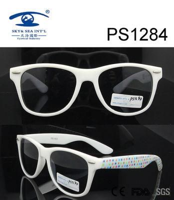 White Frame Star Patten Kid Plastic Sunglasses (PS1284)