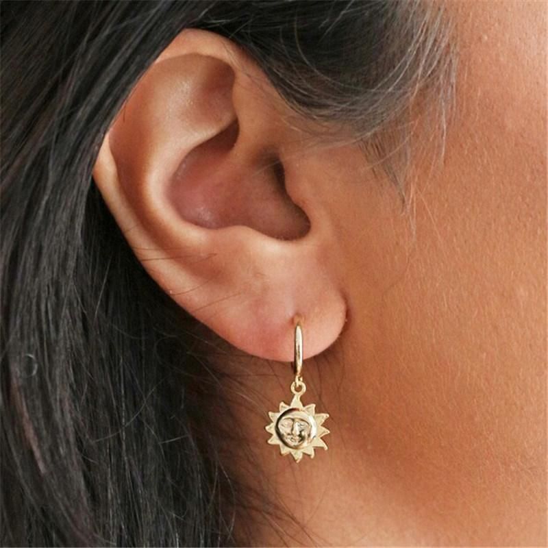 Fashion Accessories Sun Charm Drop Hoop Earrings in 18K Gold Plated Women Jewelry