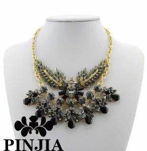 Statement Acrylic Stones Crystal Necklace Costume Imitation Jewelry