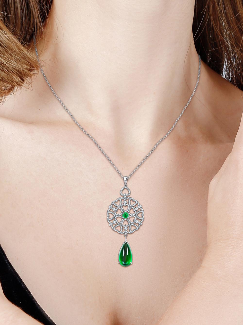 Fashion Jewelry 925 Silver and Brass Gemstone Luxury Women Jewelry Emerald Pendant Necklace