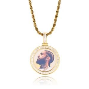 Personalized Photo Necklace Women&prime;s Retro Shiny Photo Frame Pendant