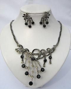 Zinc Alloy Fashion Jewelry, Necklace Jewelry with Rhinestones Jewelry Set (XPK-JS-005)