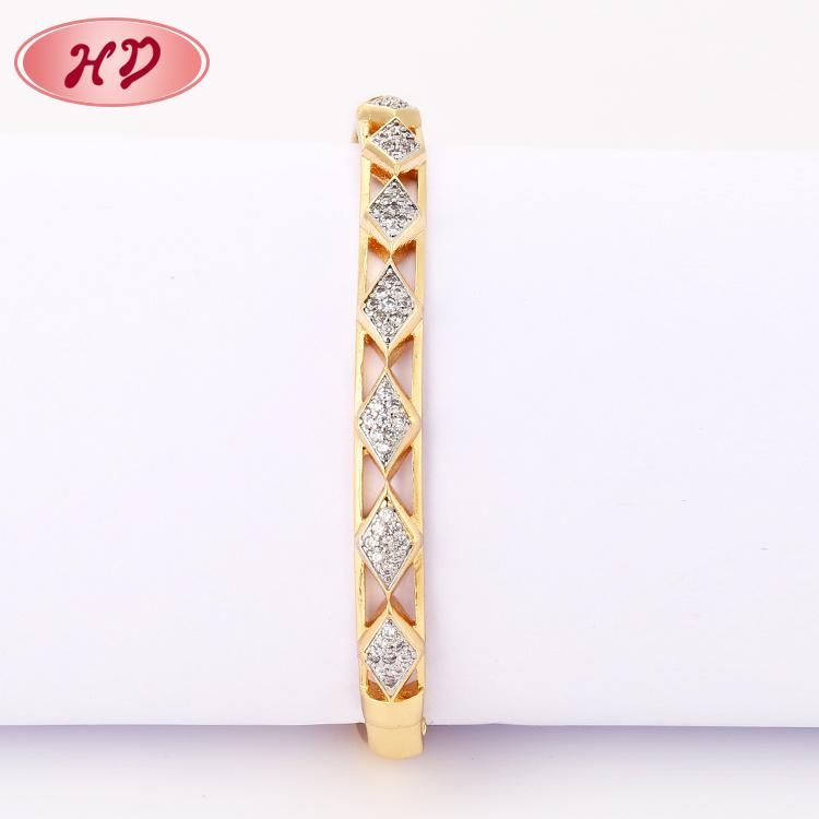 Fashion Jewelry 18K Gold Plated Zircon Bangle for Women