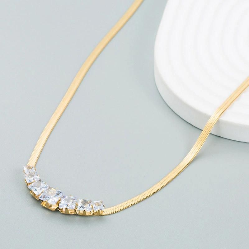 Manufacturer Customized Fashion Jewelry Ins Style New Necklace 18K Gold Square Zircon Blade Chain Snake Chain Neck Chain Women′s Fashion Versatile Necklace