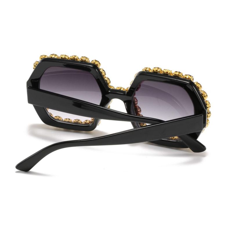 2020 Low MOQ Round Flower Fashion Sunglasses with Diamonds