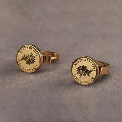 Minimalist 18K Gold Plated Stainless Steel Geometric Round Elizabeth Portrait Coin Ear Buckle Hoop Earrings Jewelry for Woman