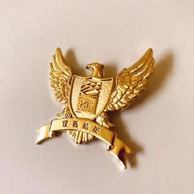 Low Price Customized Animal Shaped Golden Badge