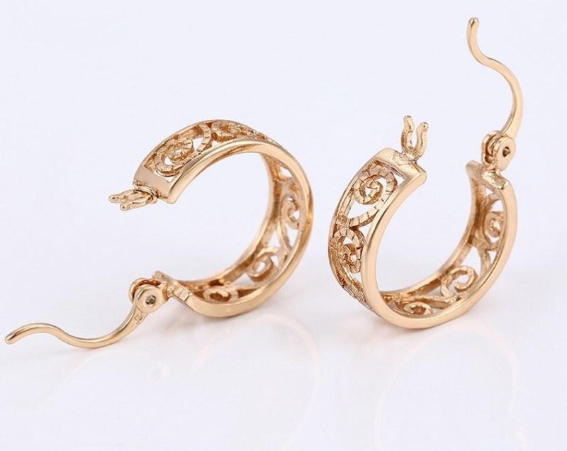 Fashion 2022 New Arrival 18K Gold Plated Huggies Earring for Lady