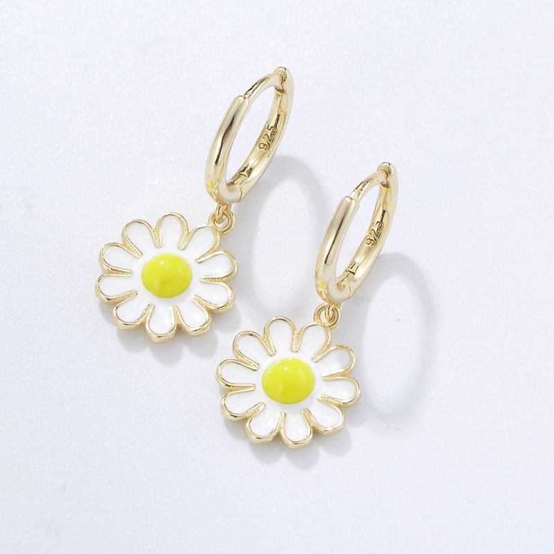 Summer Design Lightweight Flower Earrings Dangle Flower Shaped Daisy Enamel Huggie