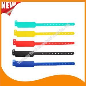 Entertainment Vinyl Plastic ID Wristband Bracelet Bands (E6060B47)
