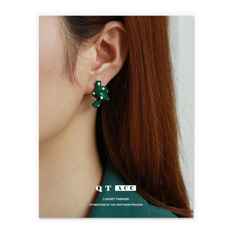 Fashion Oil Drip Japanese Cute Little Fresh Polka DOT Earrings Jewelry
