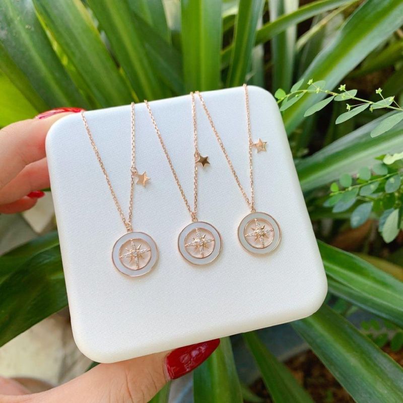 18K Gold Diamond Eight-Pointed Star Light Necklace