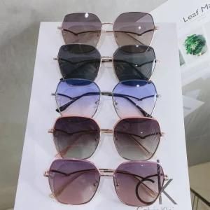 Replica Fashion Square Sunglasses Ladies Vintage Style Eyewear Frame