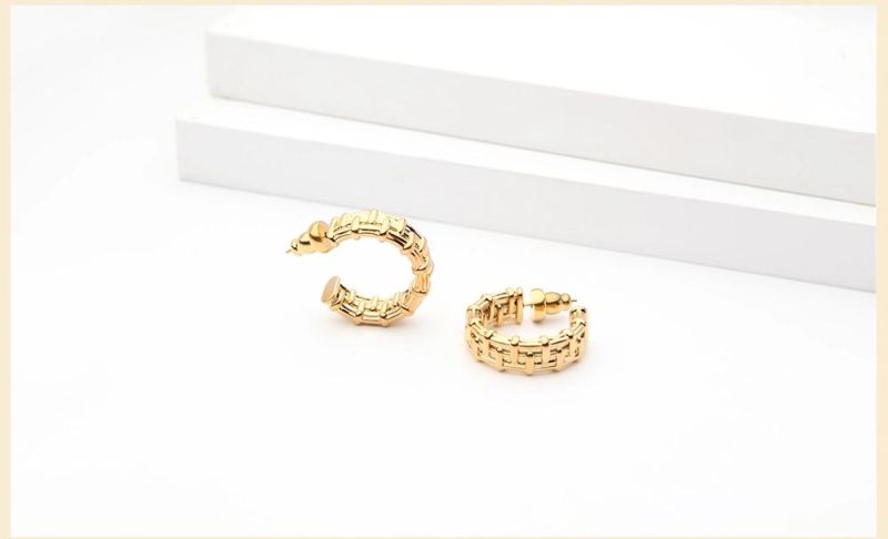 Wholesale Fashion 100% Copper Ear Stud Light Luxury Earrings