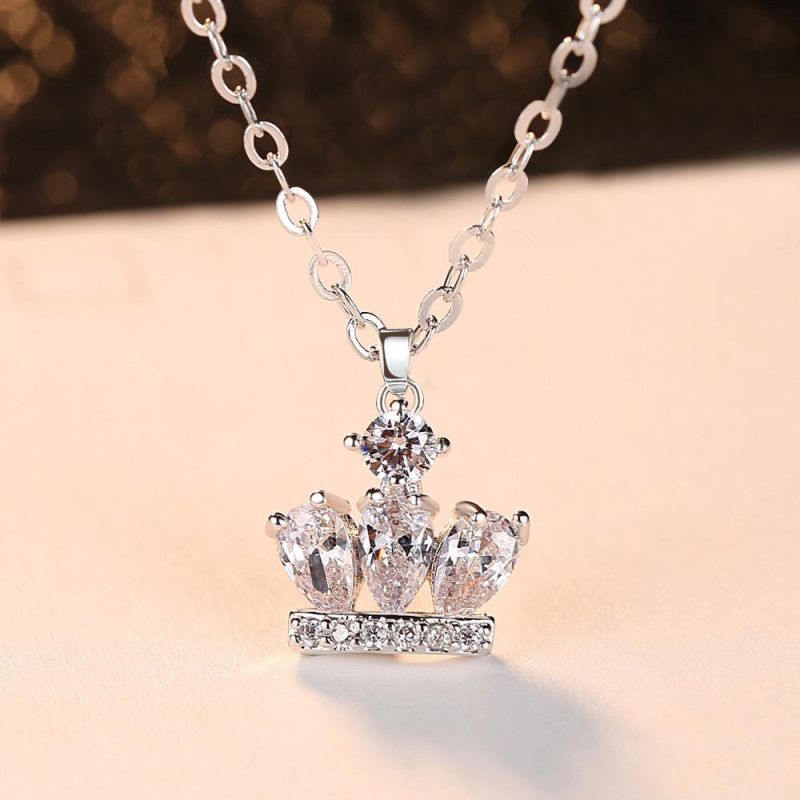 Fashion Temperament Princess Crown Inlaid Zircon Short Clavicle Chain Necklace