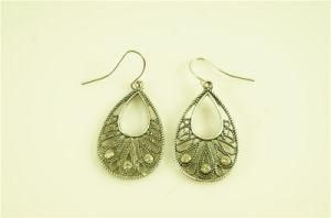 Teardrop Filigree Earring with Acrylic Stone