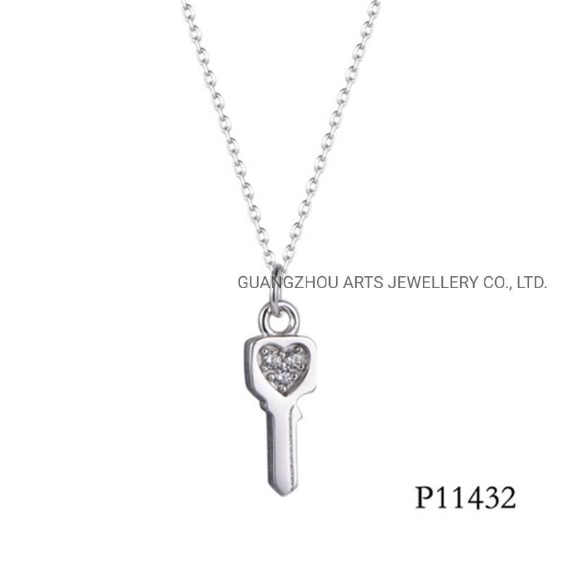 Valentine′s Gift Fashion Silver Key Necklace